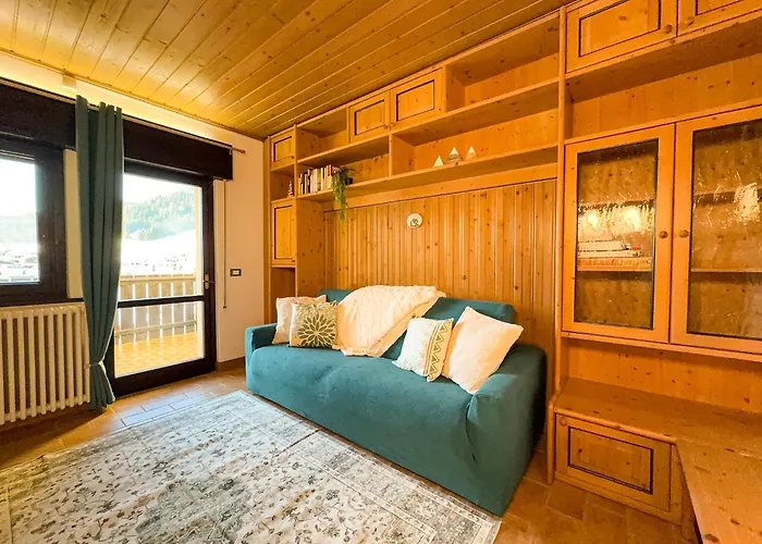 Begar Nest - Slope Front And Panoramic